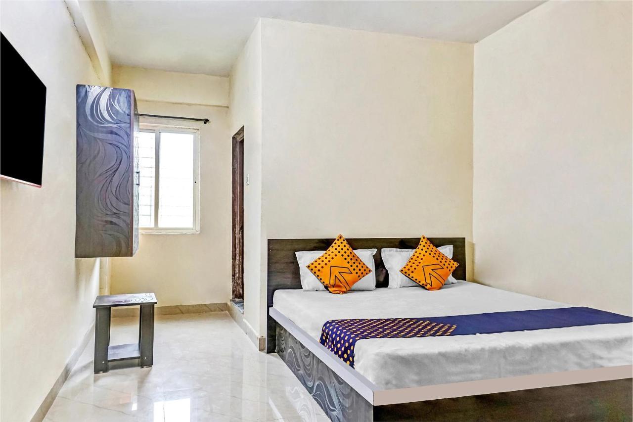 Spot On 81689 New Saiba Lodging Pune Exterior foto
